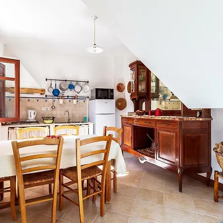 Ferienhaus Domu Ala - Bynos Homes Baunei